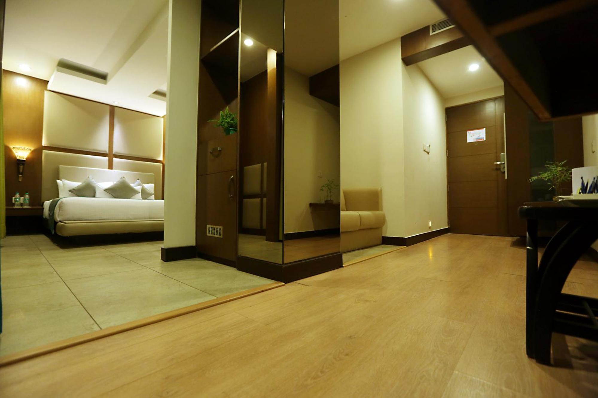 Hotel East End Near Delhi Airport New Delhi