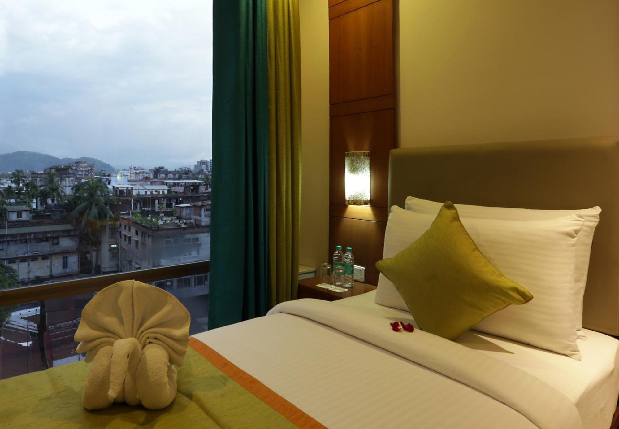 Hotel East End Near Delhi Airport